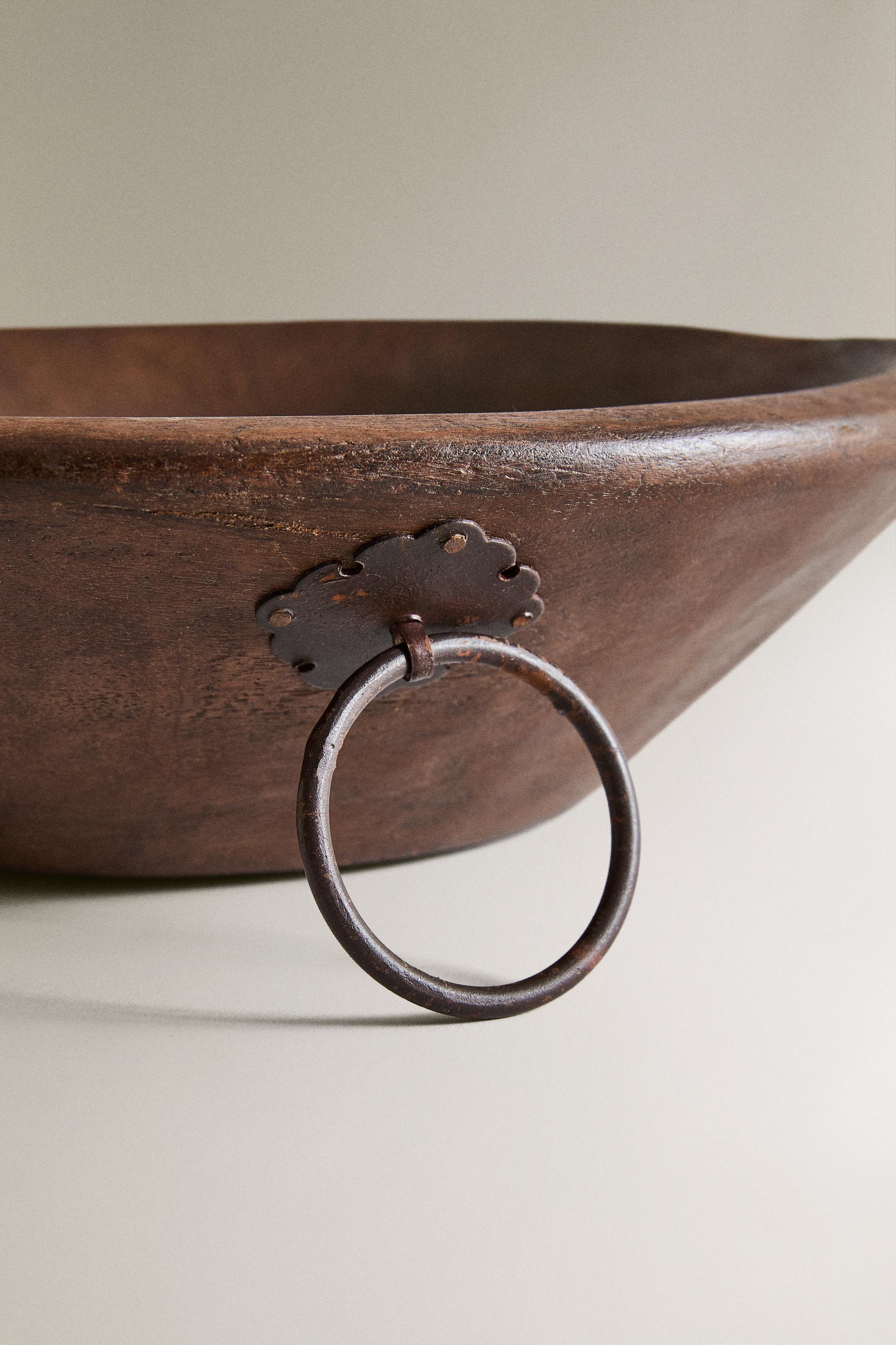 RUSTIC WOODEN SERVING DISH